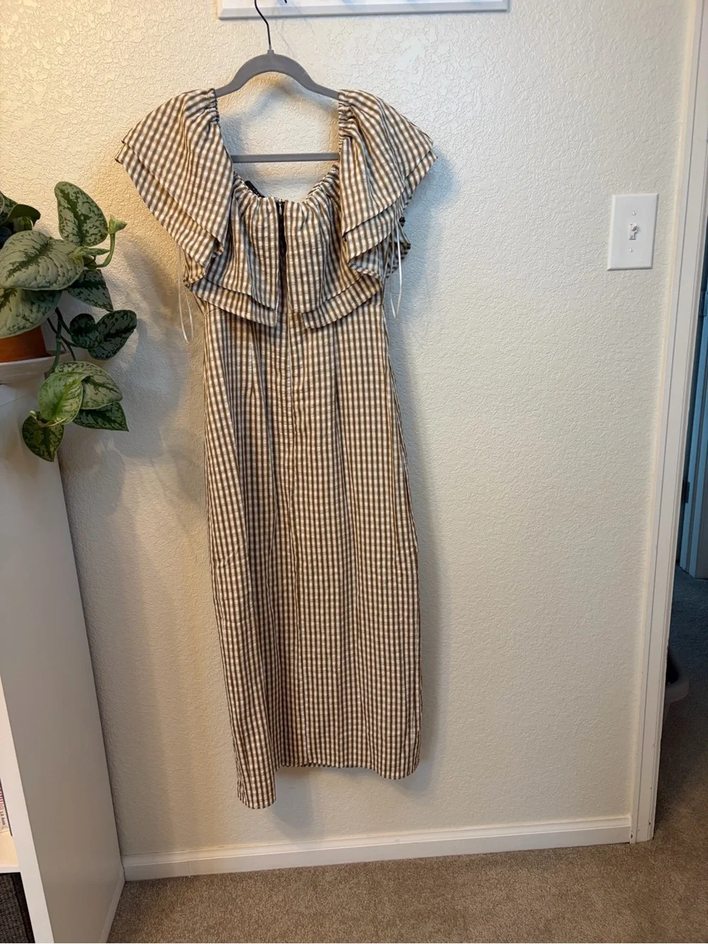 VICI Off-Shoulder Gingham Midi Dress - Picture 6 of 9